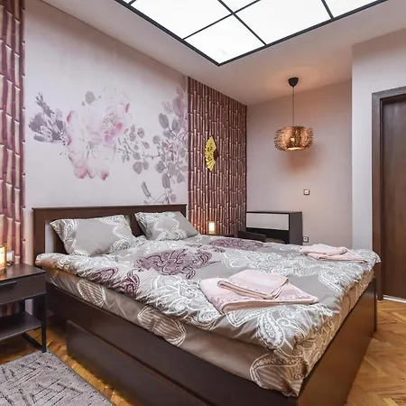 • Kanso Japan • 2-bdr Flat With Balcony Apartmán *