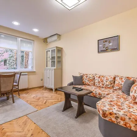 • Kanso Japan • 2-bdr Flat With Balcony Apartmán Sofie